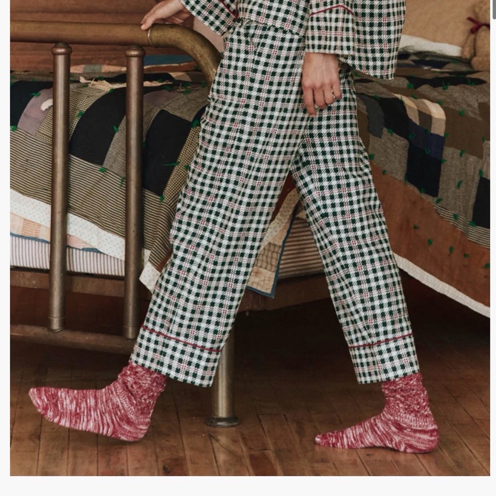 THE GREAT - THE PAJAMA PANT IN WINTER PINE PLAID - Picture 2 of 4
